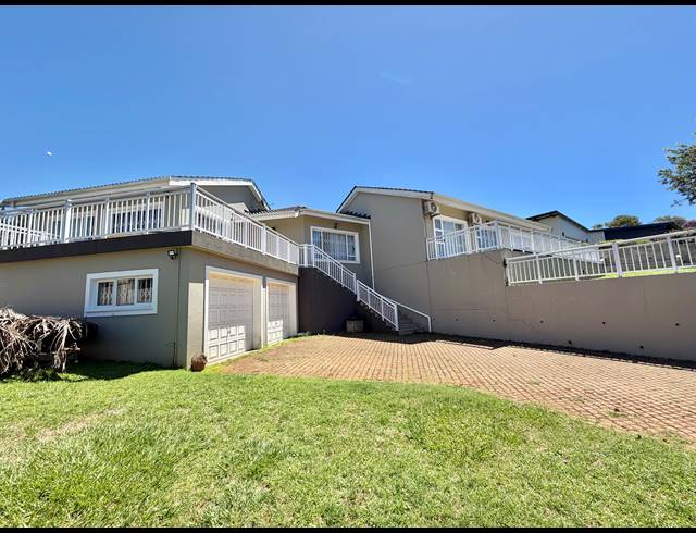 5 BEDROOM HOUSE FOR SALE IN BALLITO CENTRAL